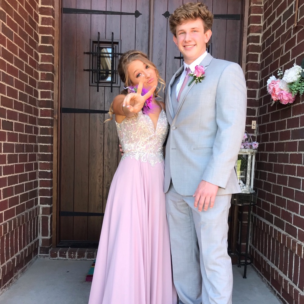 PROM DRESS - Picture 1 of 5